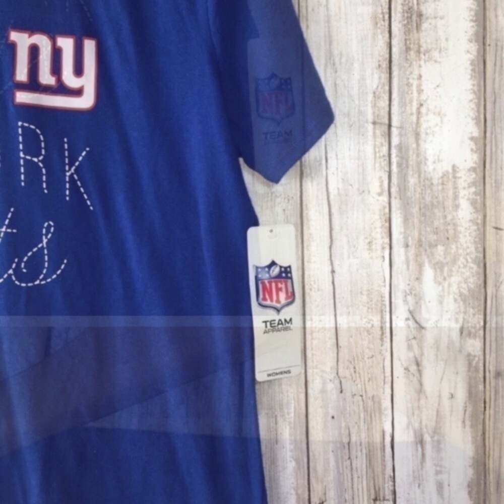 NWT NFL New York Giants Faux Stitch Blue Tee - Picture 2 of 4